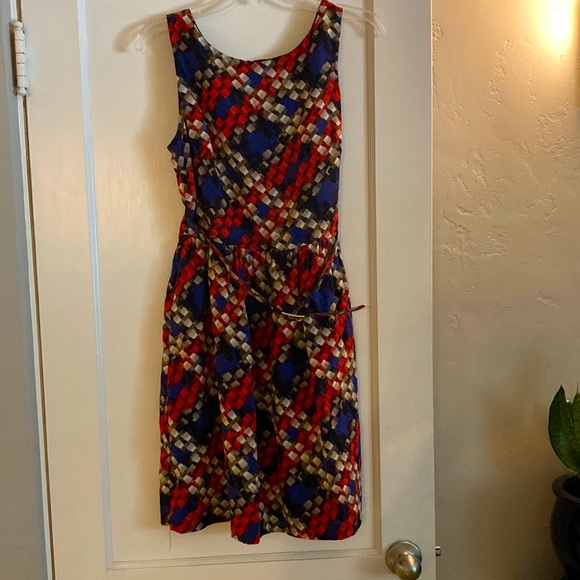 Trina Turk Dresses & Skirts - Trina Turk Sleeveless Dress Size 8, 100% Silk